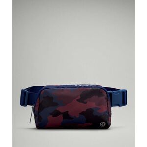 Lululemon Everywhere Belt Bag Heritage 365 Camo Smoky Red Night Sea Multi ORG